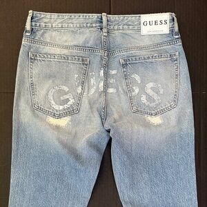 NWT GUESS Faded Blue Men's Relaxed Jeans SZ 32